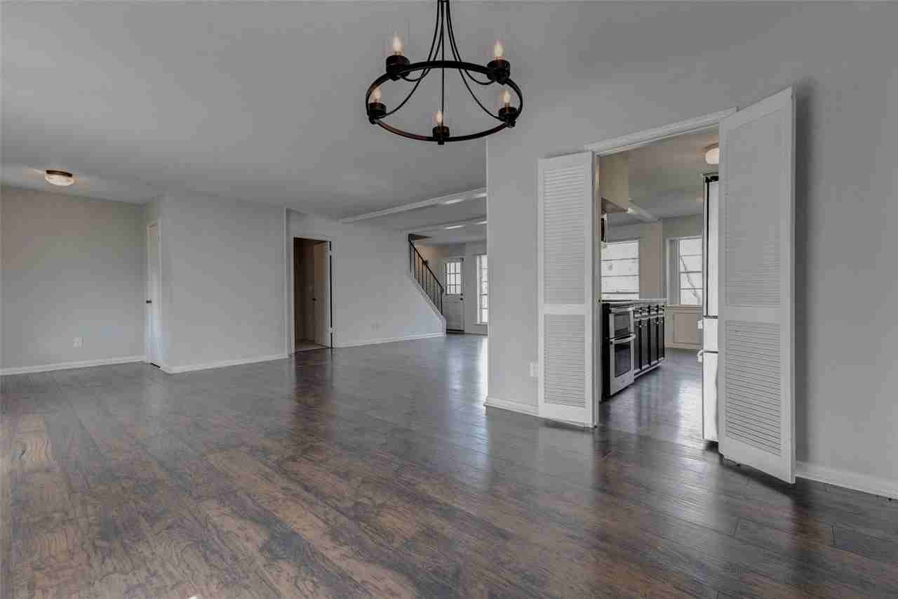 12710 Westleigh Dr #12710 - Photo 7 of 37