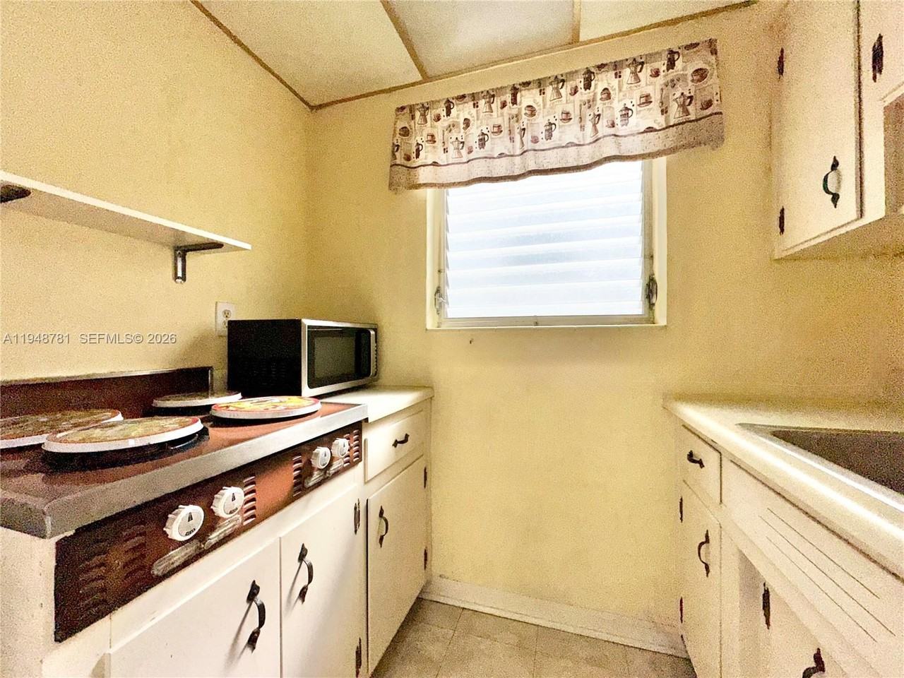 8132 Harding Ave #8132-9 - Photo 5 of 17