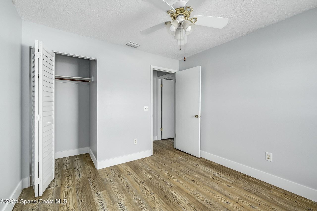 2652 Village Park Dr #2652 - Photo 3 of 37