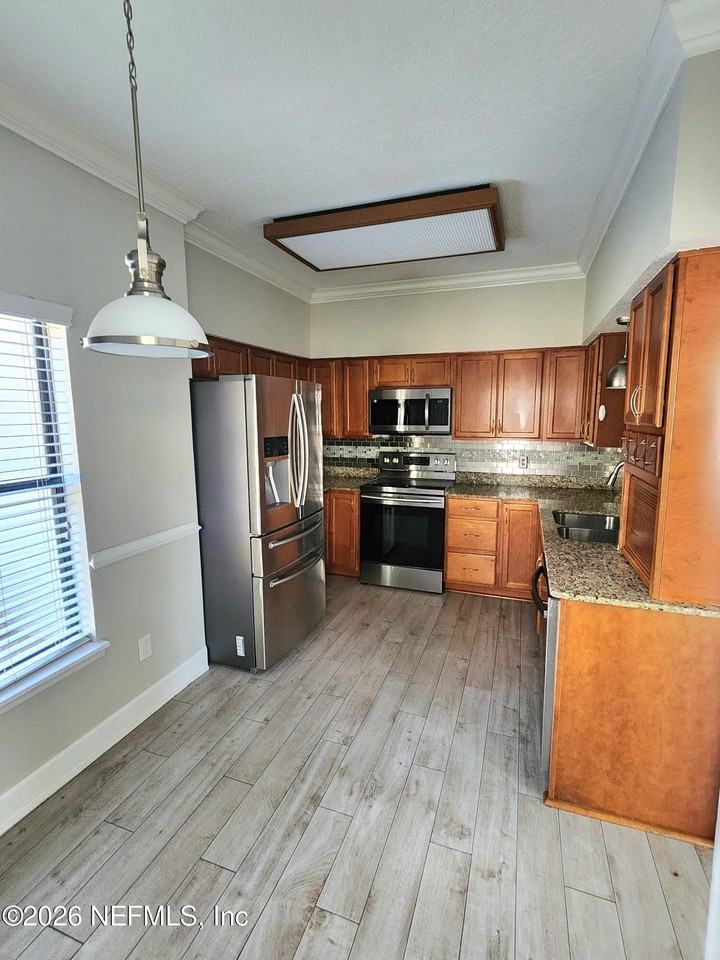 403 Branch Wood Ln #403 - Photo 7 of 15