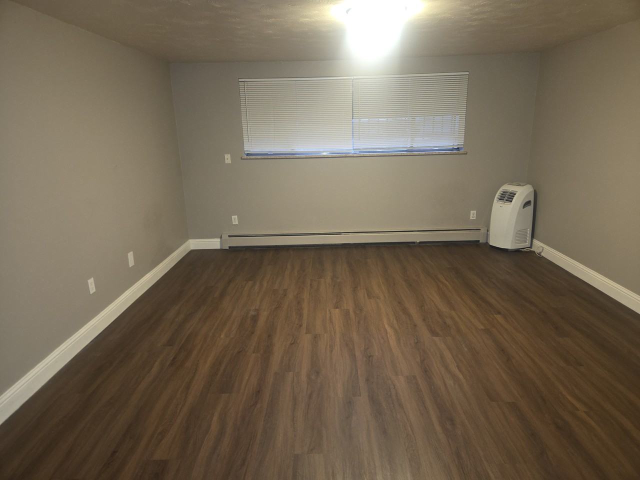 W Park Apartments - Photo 3 of 10