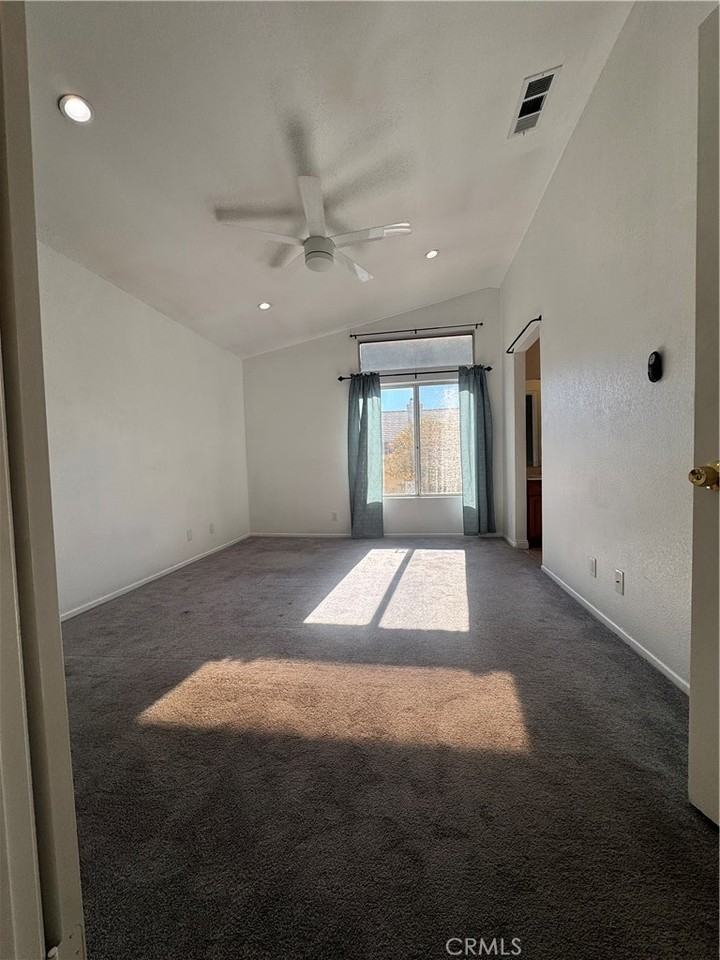 3624 Garnet Ave #3624 - Photo 4 of 10