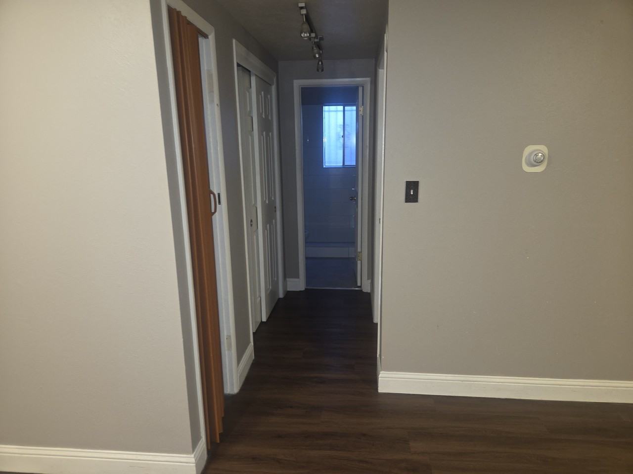 W Park Apartments - Photo 4 of 10
