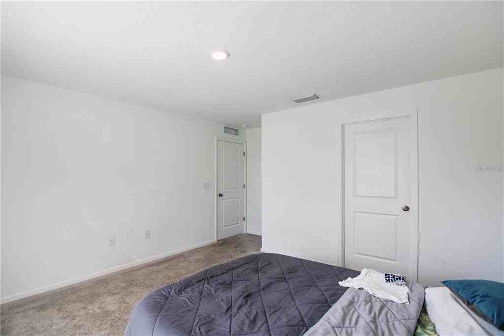 10276 N Spaulding Dr #10276 - Photo 6 of 18
