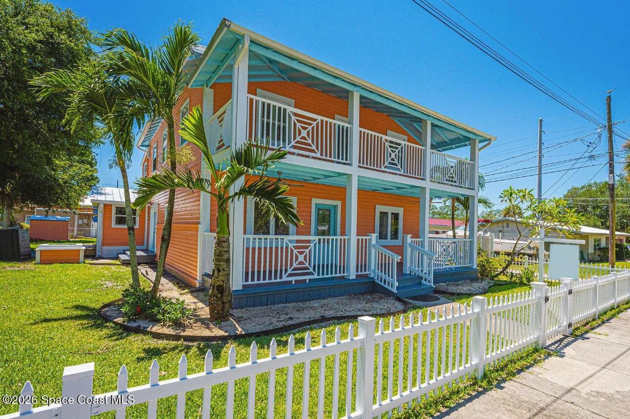 693 Law St #693A - Photo 3 of 13