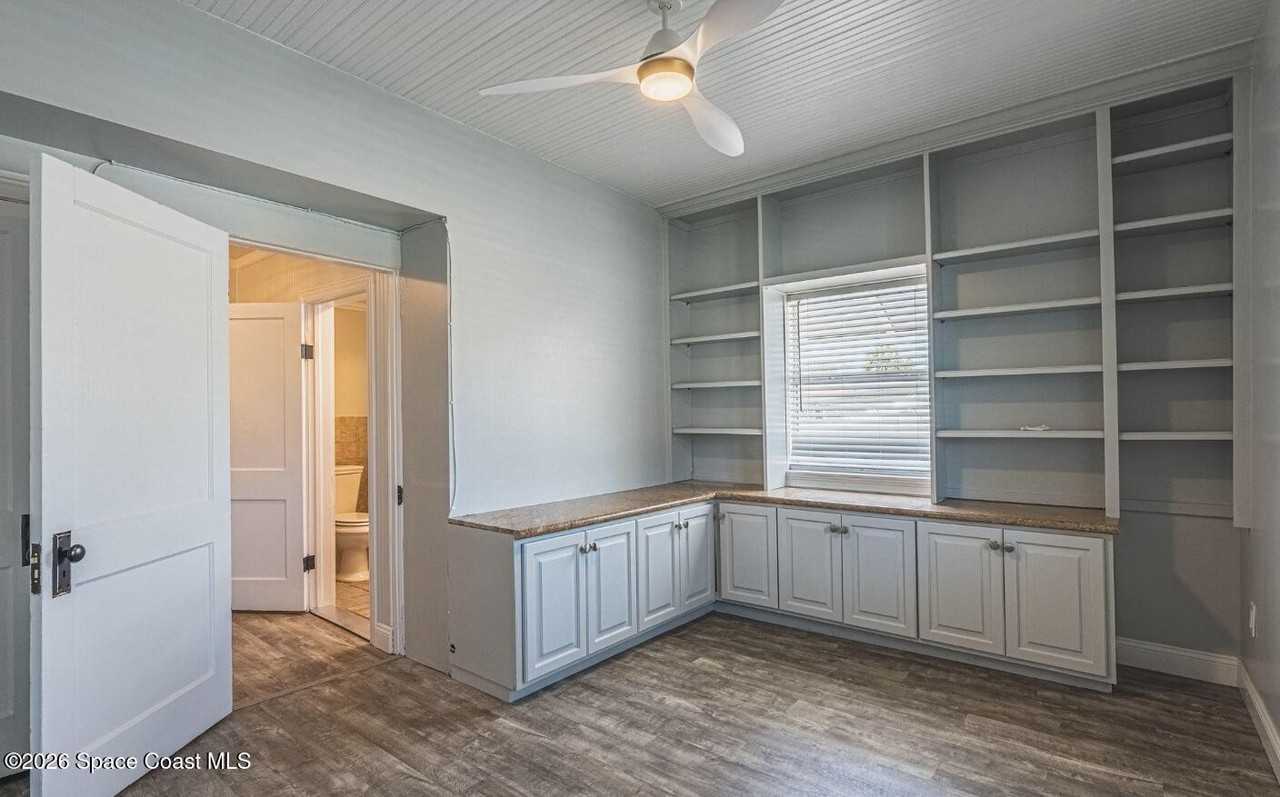 693 Law St #693A - Photo 7 of 13