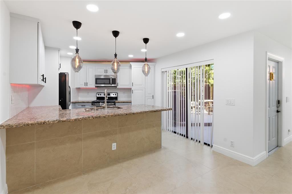 23048 Oxford Pl #23048A - Photo 2 of 17