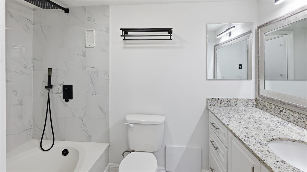 23048 Oxford Pl #23048A - Photo 7 of 17