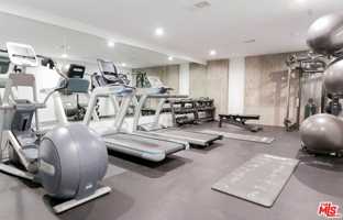 featured image of 829 Larrabee St #PH404