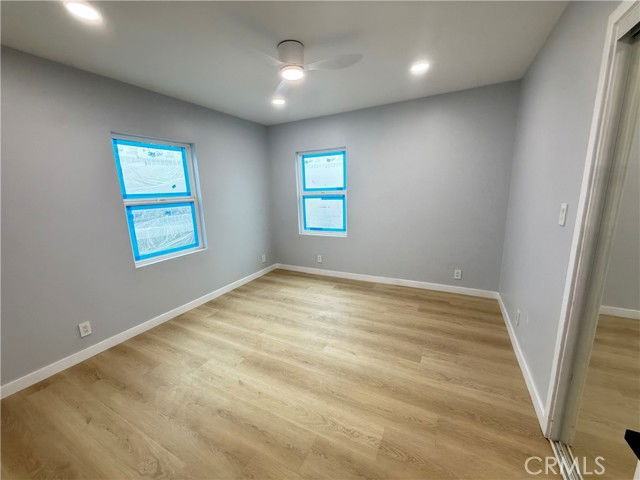 11707 Atkinson Ave - Photo 4 of 8