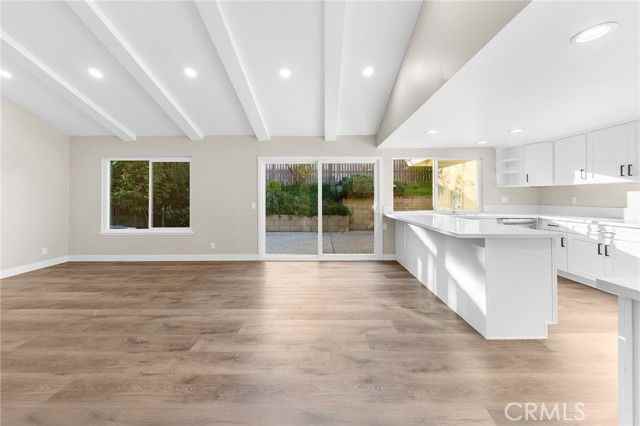596 Vista Rambla - Photo 3 of 8