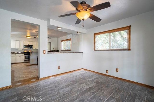 28190 Hot Springs Ave - Photo 5 of 8