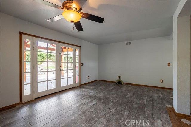 28190 Hot Springs Ave - Photo 6 of 8