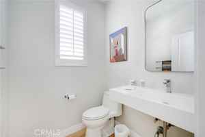 featured image of 23315 Portland Ln