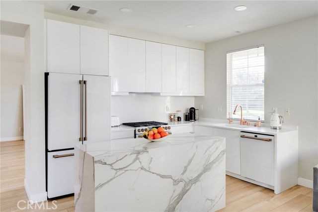 23315 Portland Ln - Photo 4 of 8