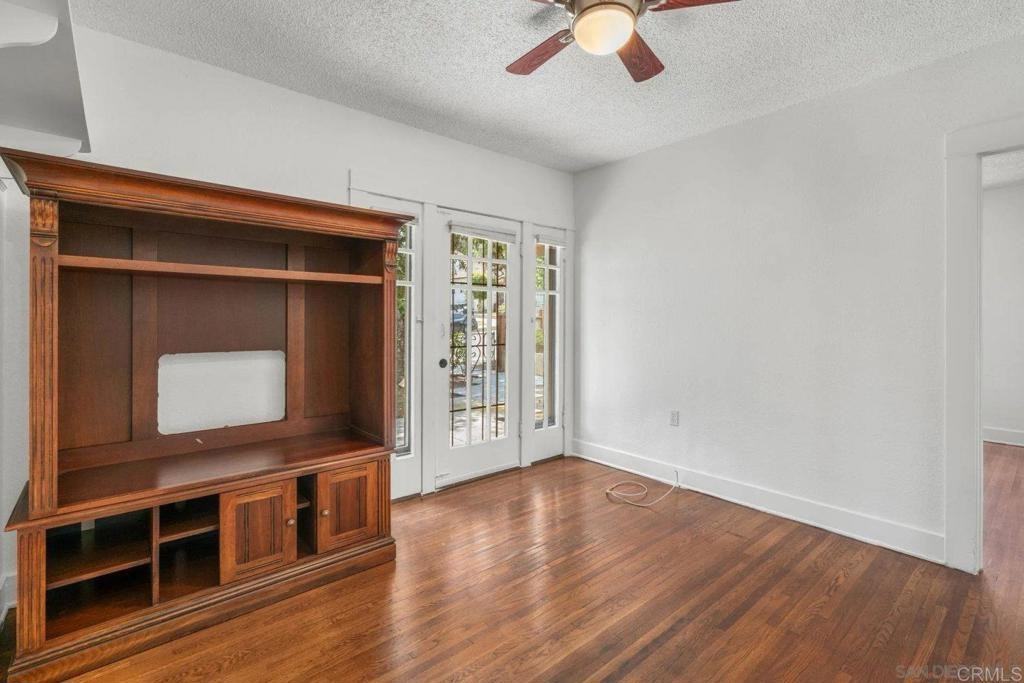 145 S Grape St #145 - Photo 7 of 16