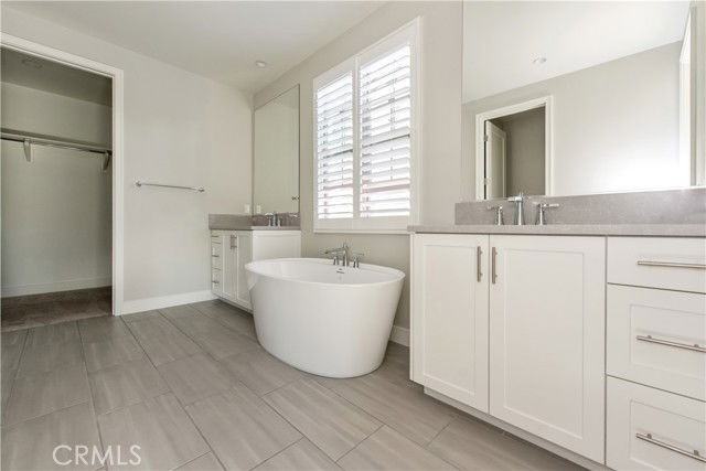 201 Evaroad - Photo 2 of 8