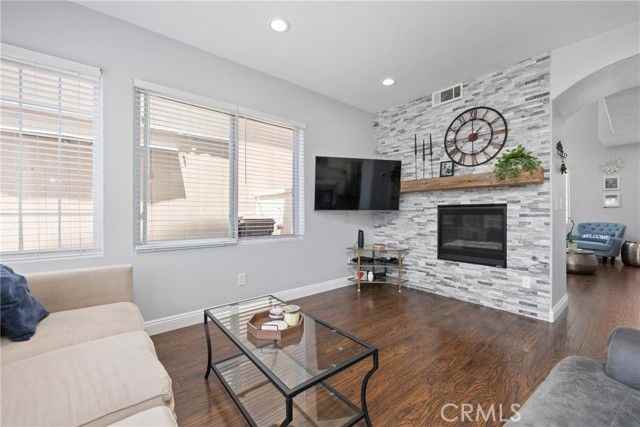 7805 Garfield Ave - Photo 6 of 8