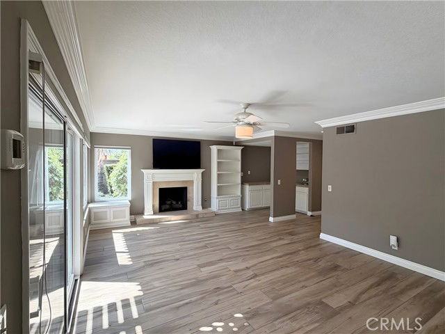 24996 Marin Ct - Photo 2 of 8
