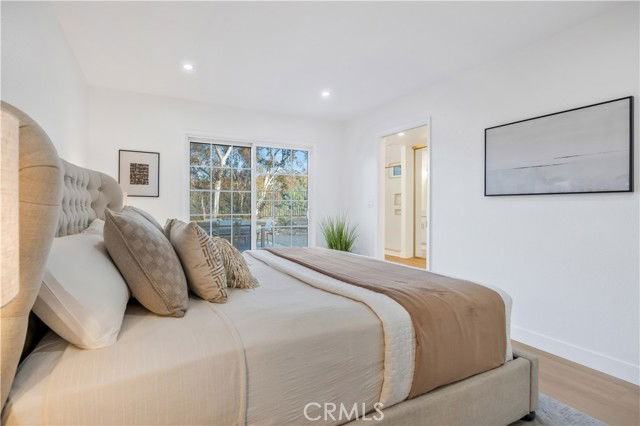 21952 Esplendor - Photo 3 of 8