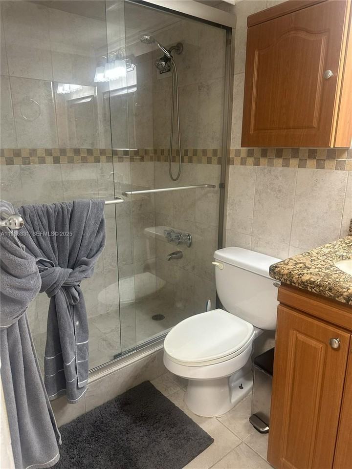 19201 Collins Ave #19201-236 - Photo 5 of 26