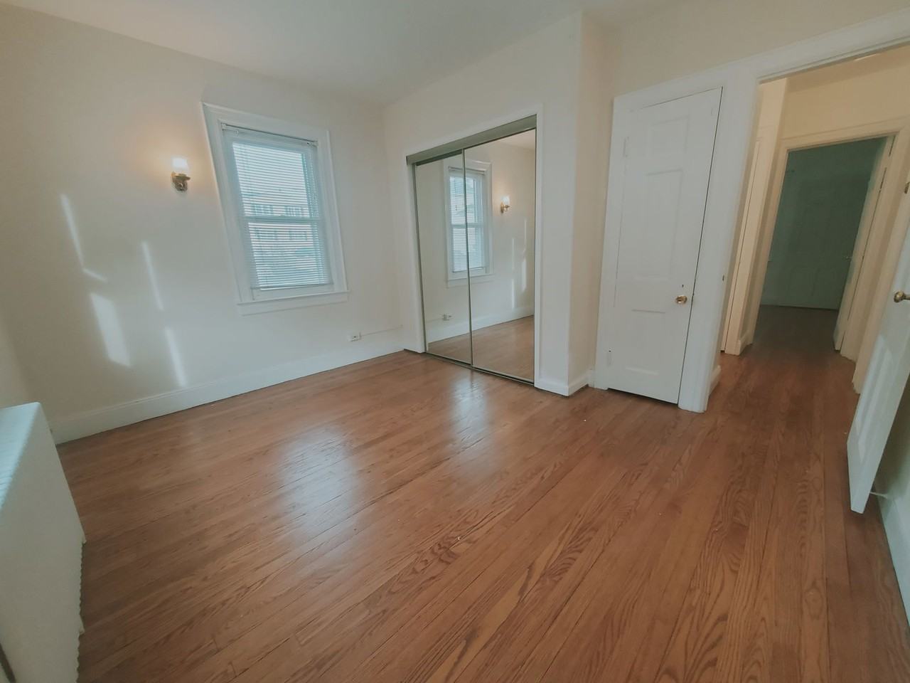 32 Columbus Ave #1 - Photo 5 of 8