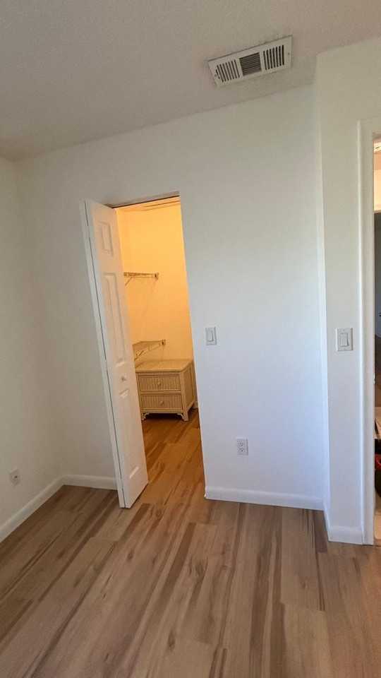 761 Park Ave #761B1 - Photo 3 of 15