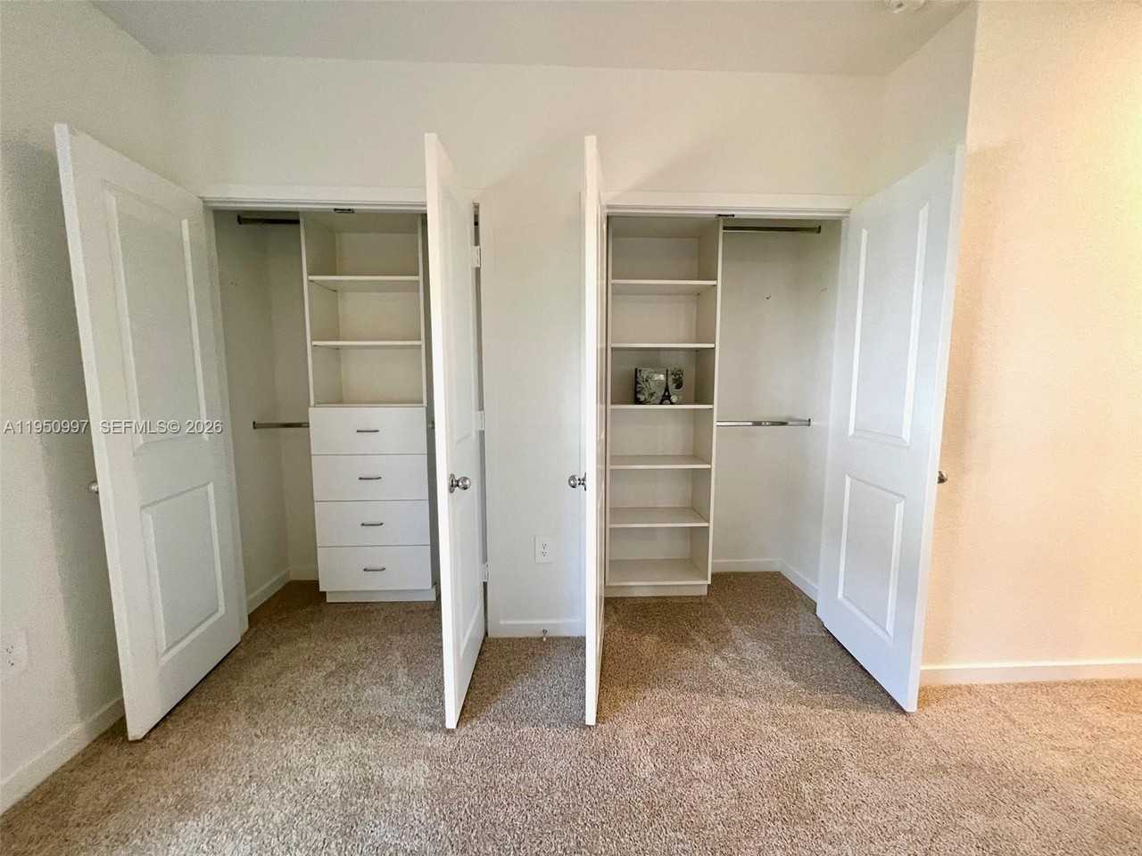 429 Ne 12th St #429 - Photo 3 of 31