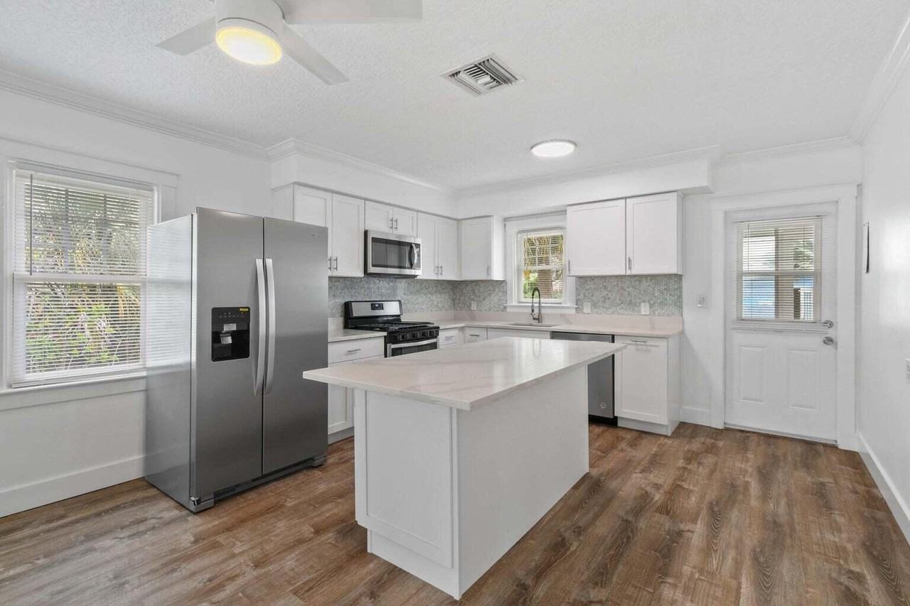 415 Greenbriar Dr #415-1 - Photo 6 of 19