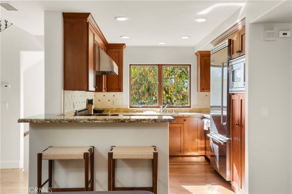 601 1/2 Poinsettia Ave #601 - Photo 6 of 28