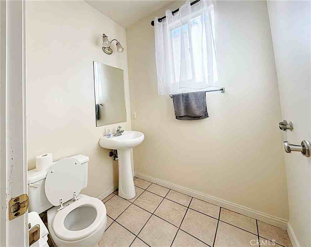 15758 Cadwell St #15758 - Photo 6 of 15