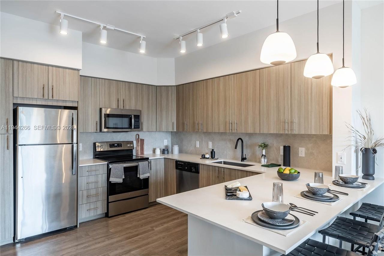 19275 Nw 27th Ave #19275-4206 - Photo 5 of 14