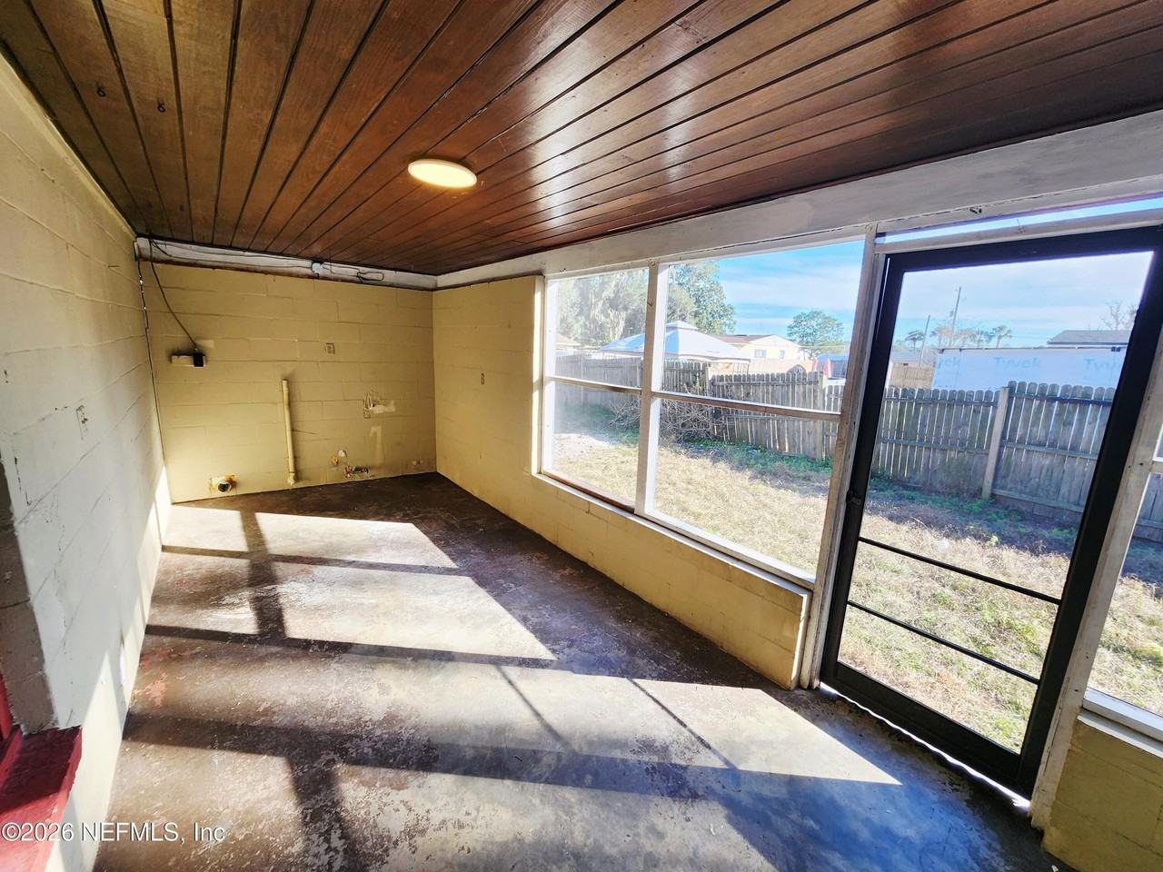 2358 Broward Rd #2358 - Photo 6 of 21