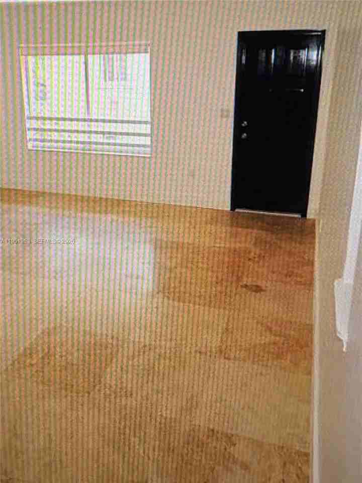 544 Ne 62nd St #544-5442 - Photo 6 of 7