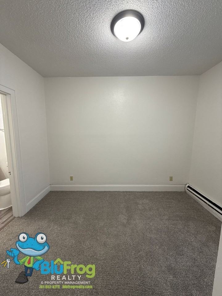 402 2nd Ave Nw #207 - Photo 4 of 8