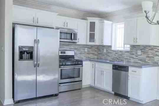 12500 S Wilmington Ave #12500A - Photo 4 of 8