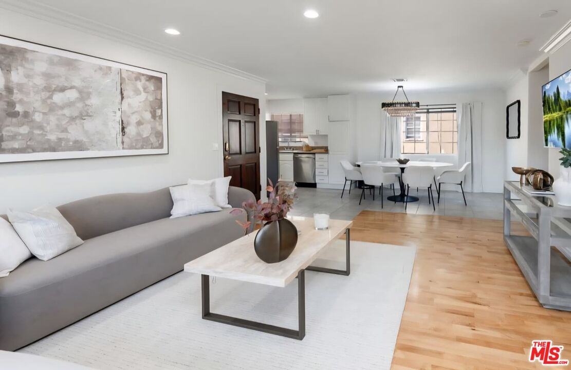 525 N Orange Dr #5251-2 - Photo 3 of 23