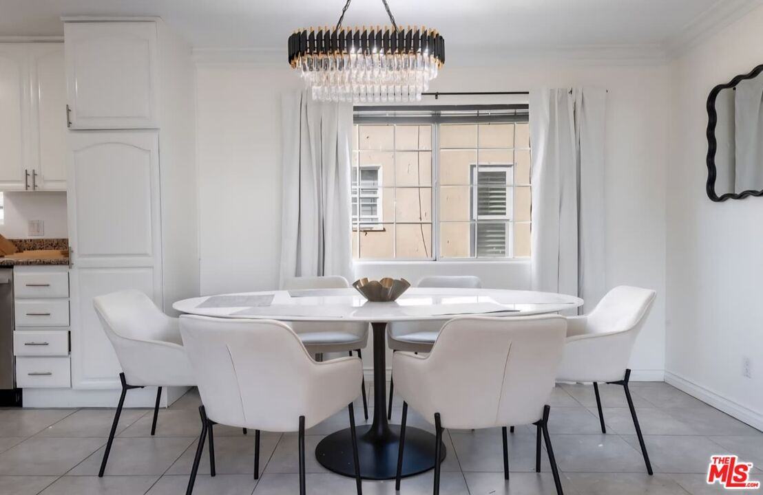 525 N Orange Dr #5251-2 - Photo 4 of 23