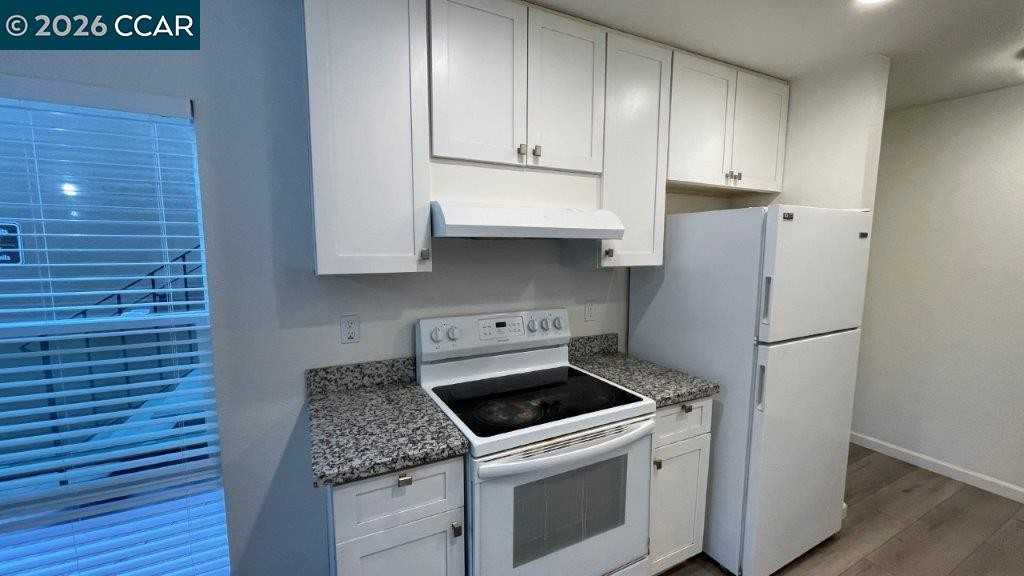 Scottsdale #1919-24 - Photo 6 of 17