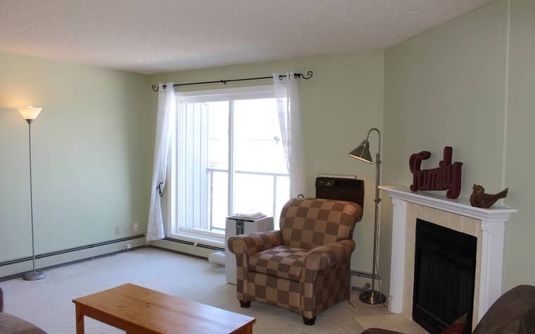 833 Wollaston Cres.304 #304 - Photo 5 of 11