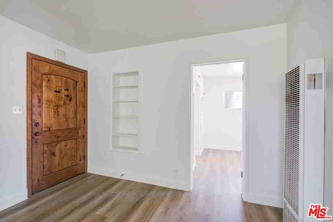 8976 Cadillac Ave #89761-2 - Photo 5 of 26
