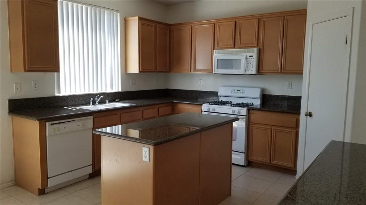 37239 Winged Foot Rd #37239 - Photo 6 of 10