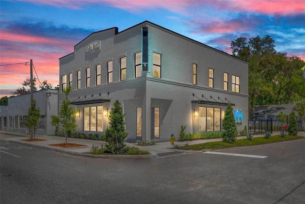 902 E Curtis St #902-1