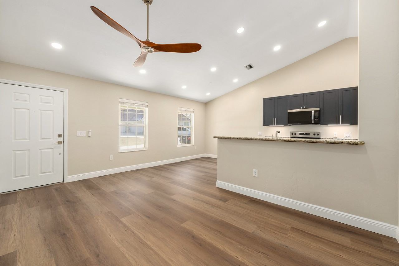 6523 Nw 109th Pl #A - Photo 3 of 43