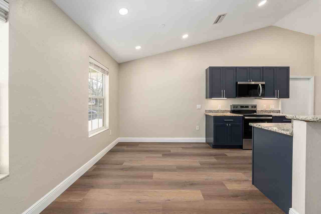 6523 Nw 109th Pl #A - Photo 5 of 43