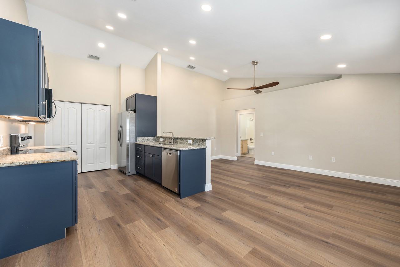 6523 Nw 109th Pl #A - Photo 6 of 43