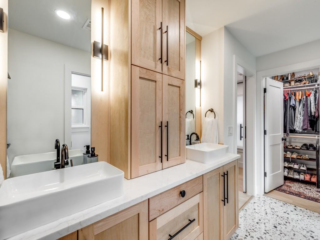 2209 Fair Oaks Dr #2209