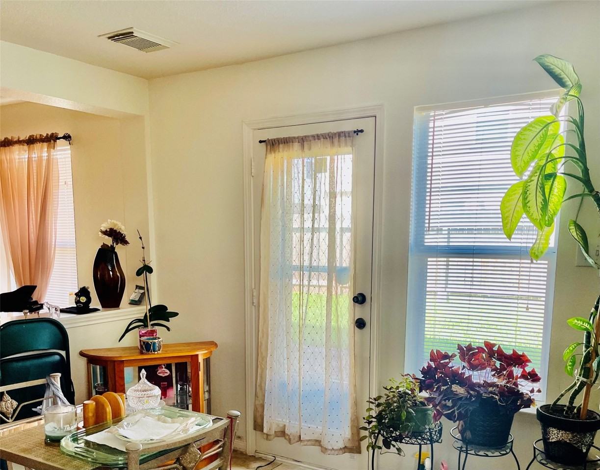 5707 Highbury Ct #5707 - Photo 3 of 17