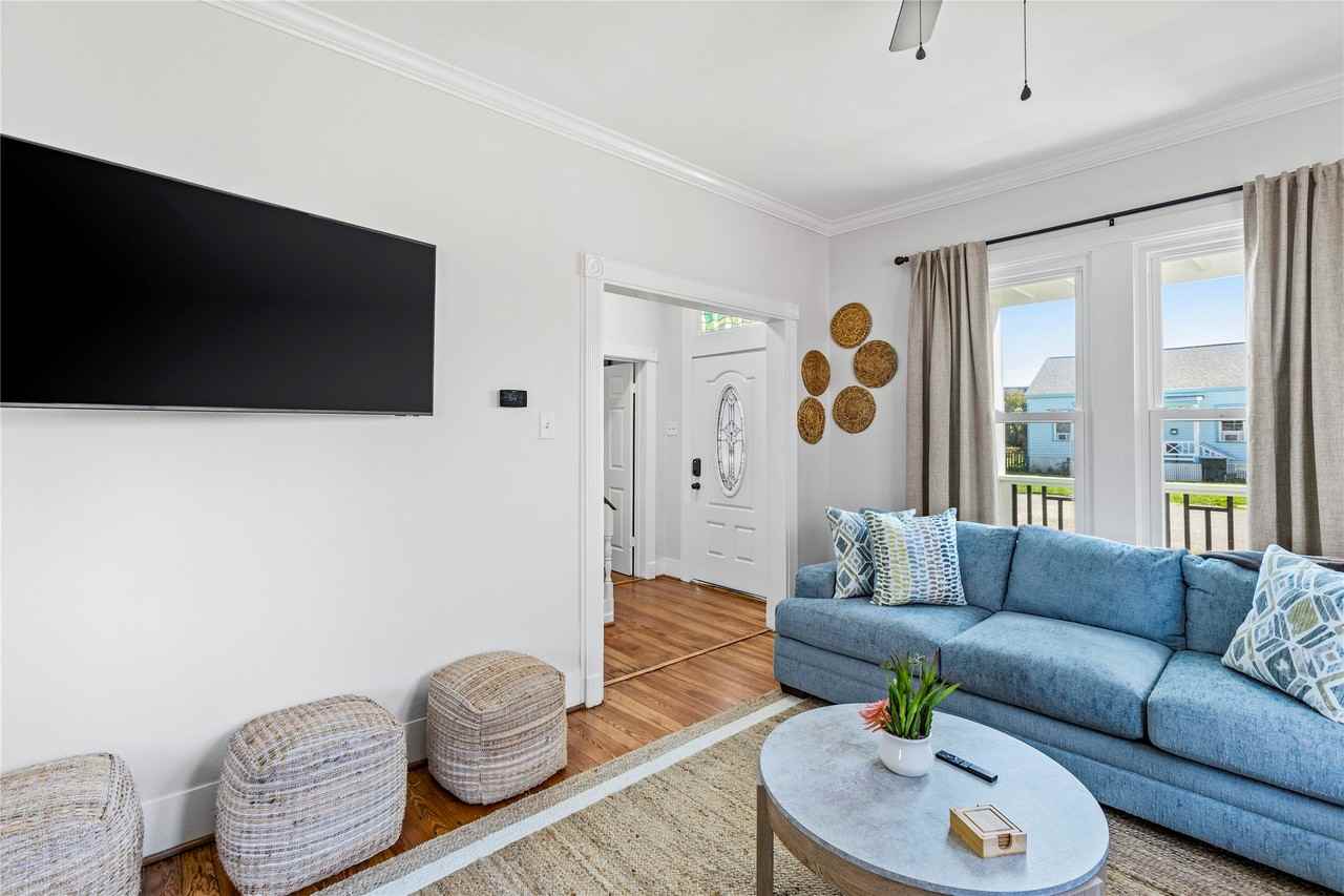 3624 Avenue S 1/2 #3624 - Photo 4 of 27