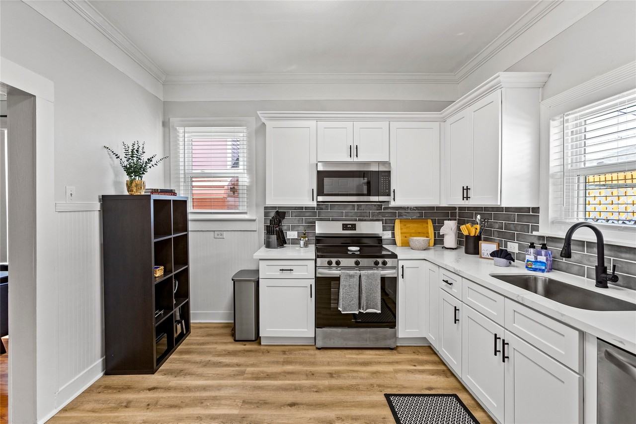 3624 Avenue S 1/2 #3624 - Photo 7 of 27